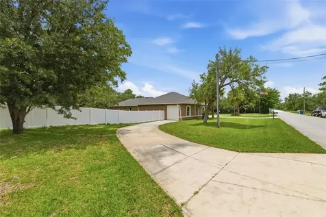 11145 Mountain Mockingbird Road Weeki Wachee FL 34614