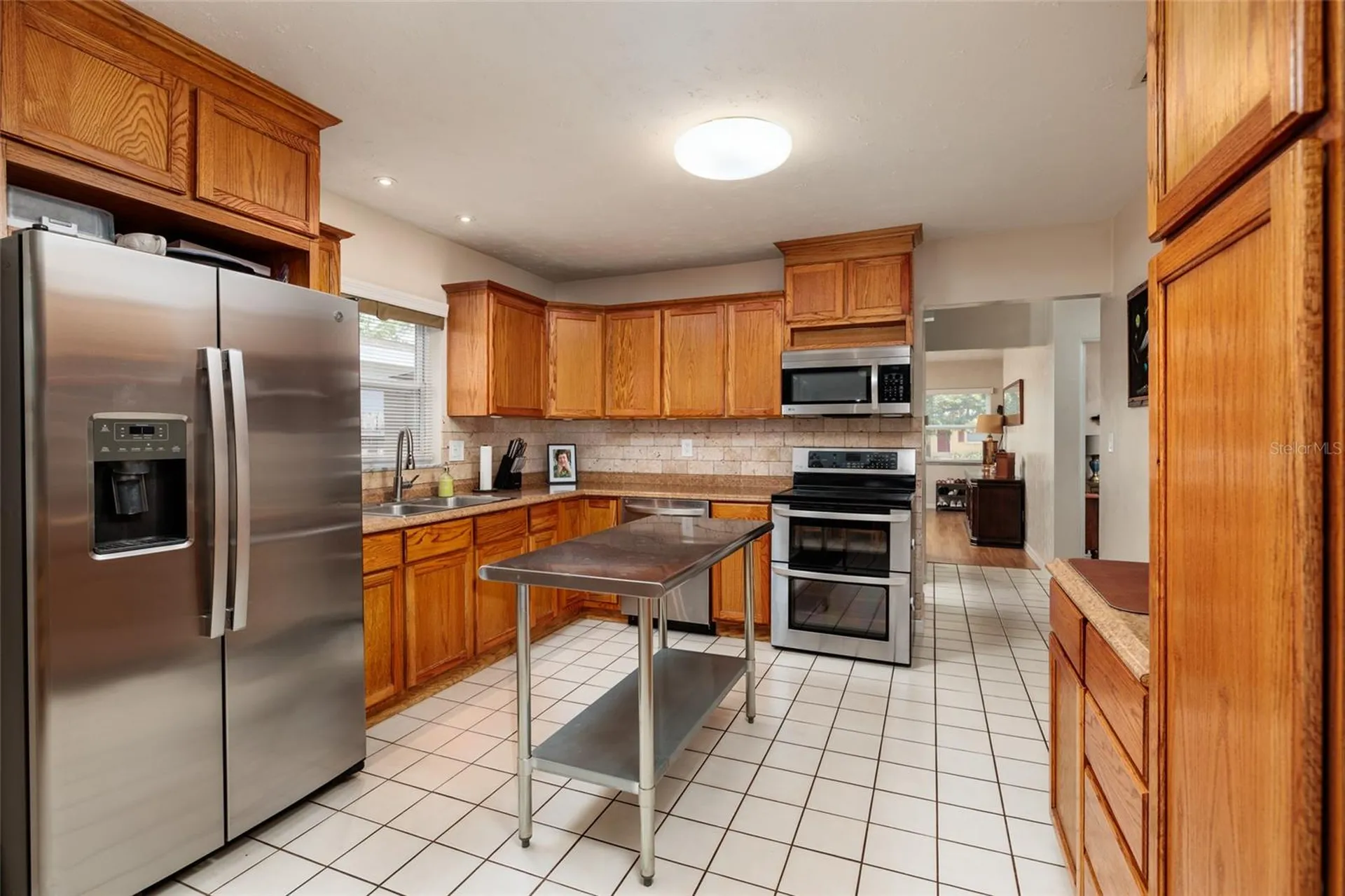 511 74th Avenue N St Petersburg FL 33702
