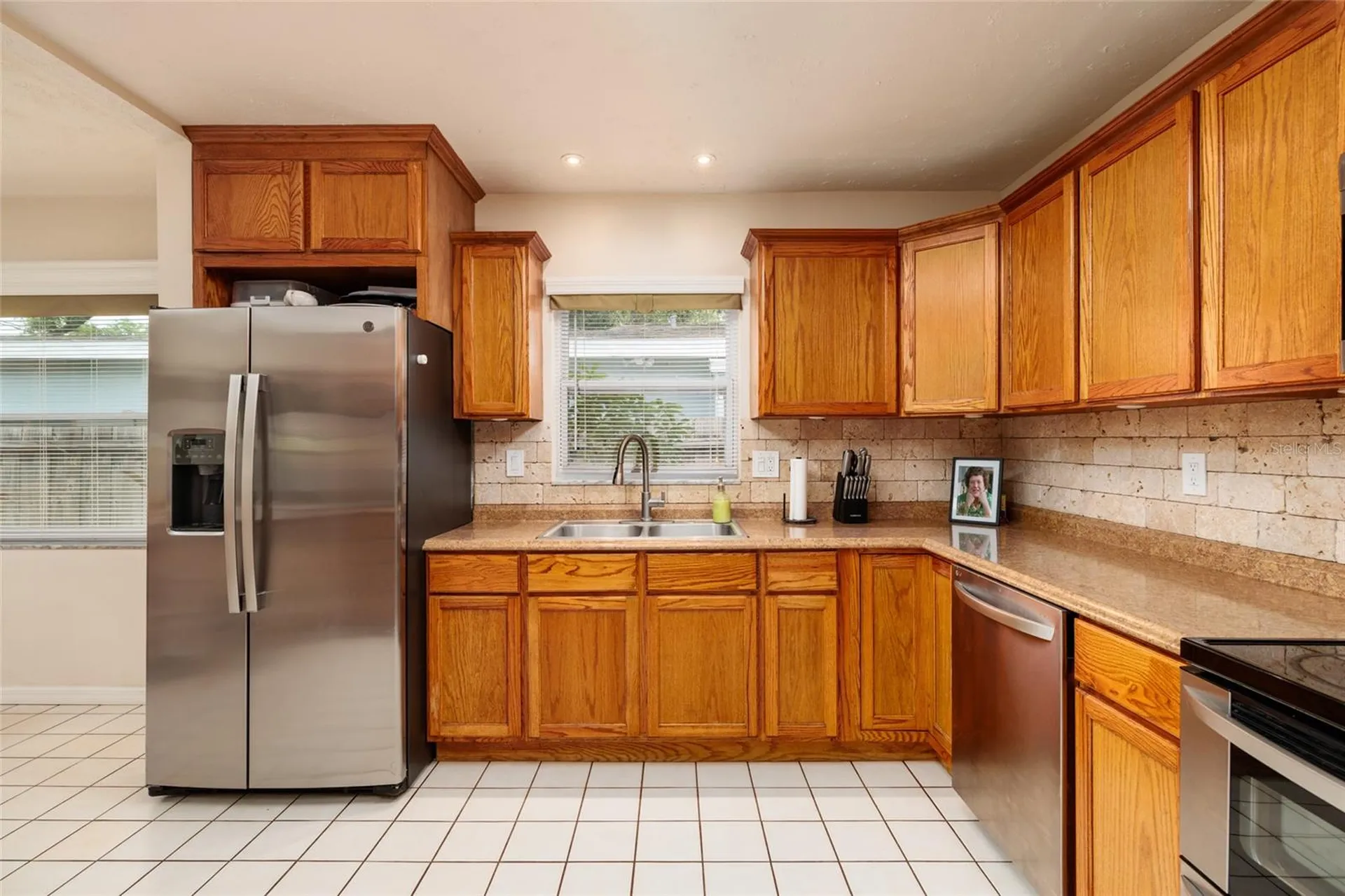 511 74th Avenue N St Petersburg FL 33702