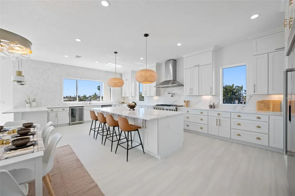 11460 7th Street E Treasure Island FL 33706
