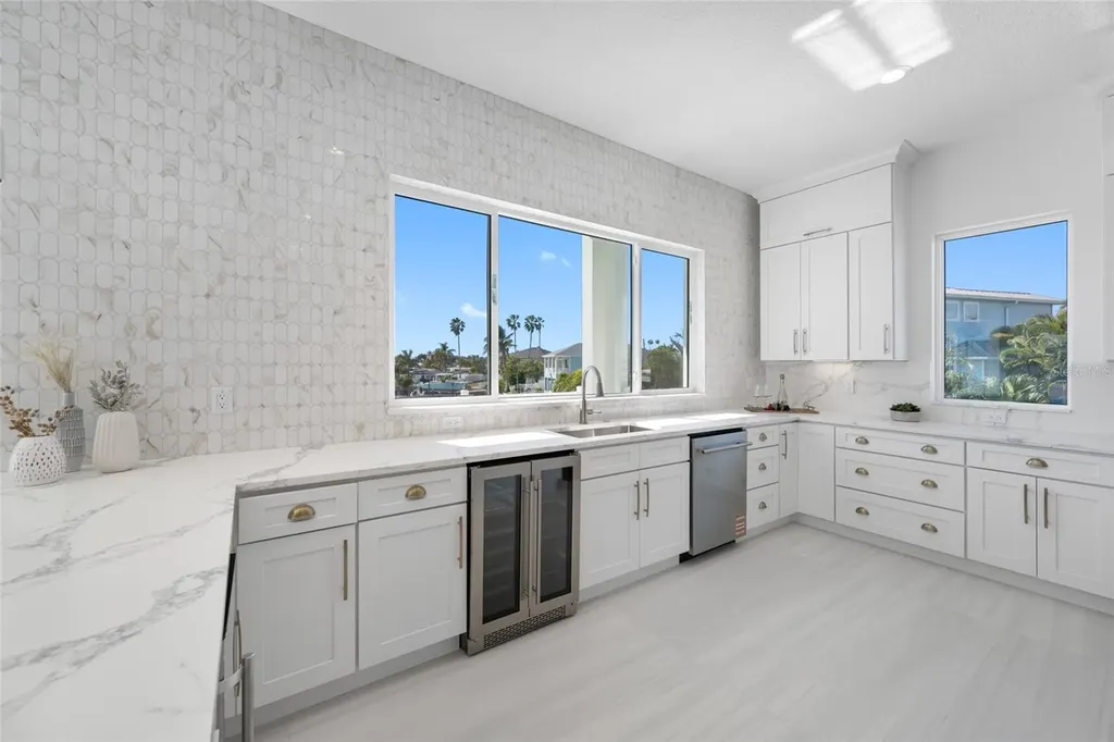 11460 7th Street E Treasure Island FL 33706