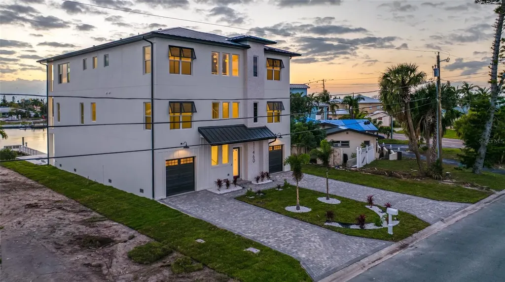11460 7th Street E Treasure Island FL 33706