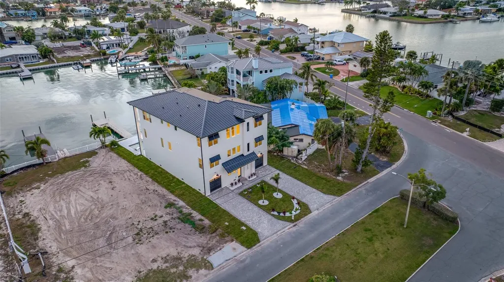 11460 7th Street E Treasure Island FL 33706