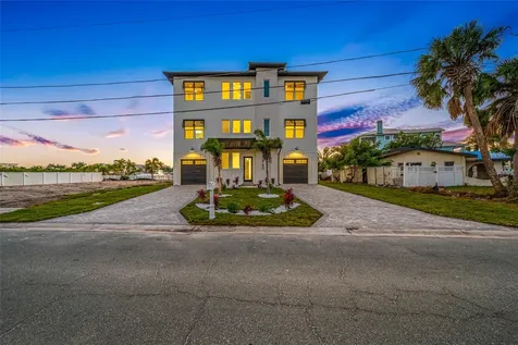 11460 7th Street E Treasure Island FL 33706