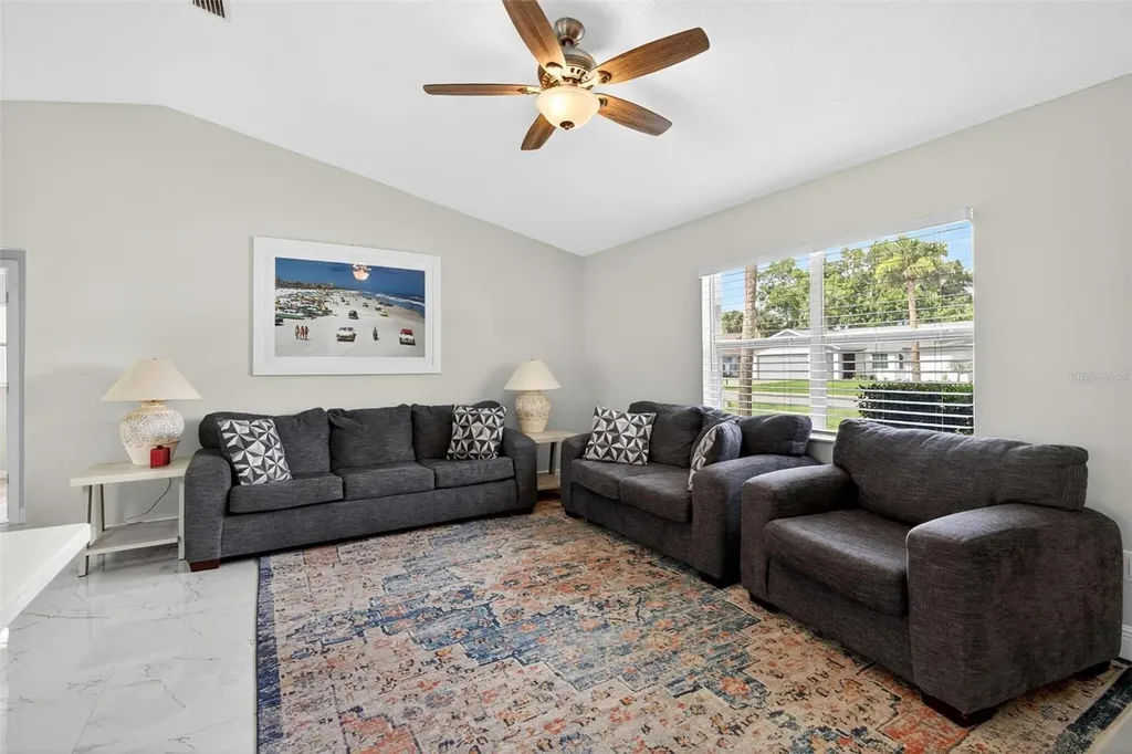 1179 Peachtree Daytona Beach FL 32114