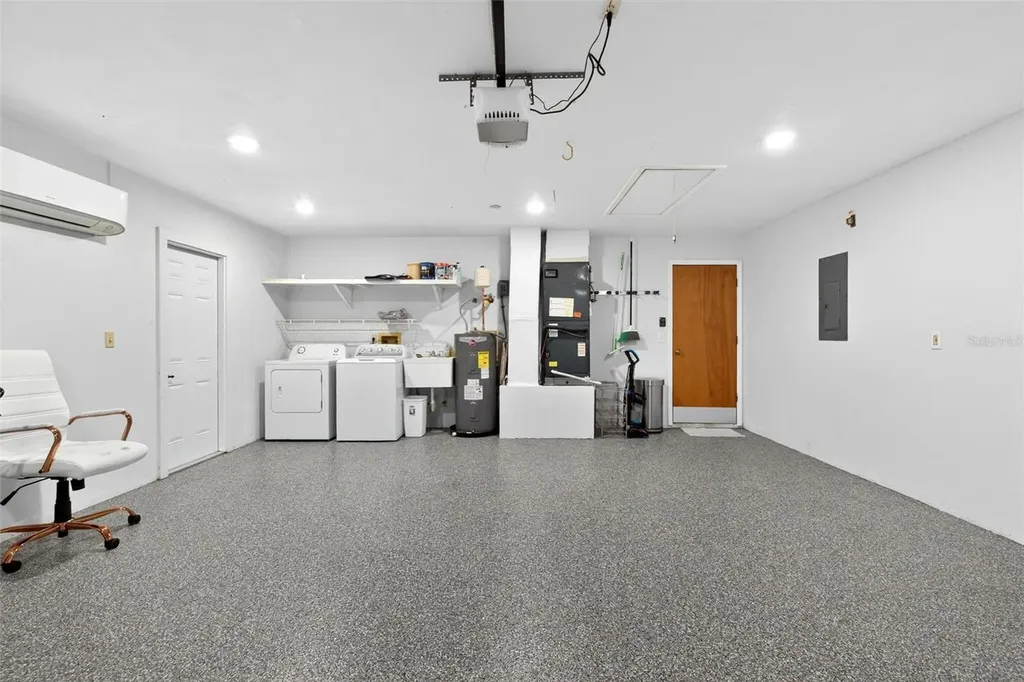 1179 Peachtree Daytona Beach FL 32114