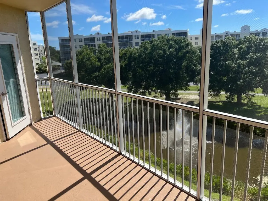 960 Starkey Road Largo FL 33771