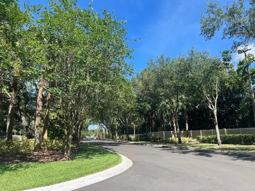 960 Starkey Road Largo FL 33771