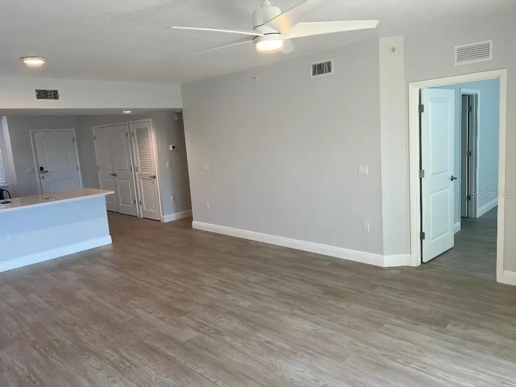 960 Starkey Road Largo FL 33771