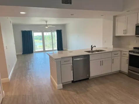960 Starkey Road Largo FL 33771