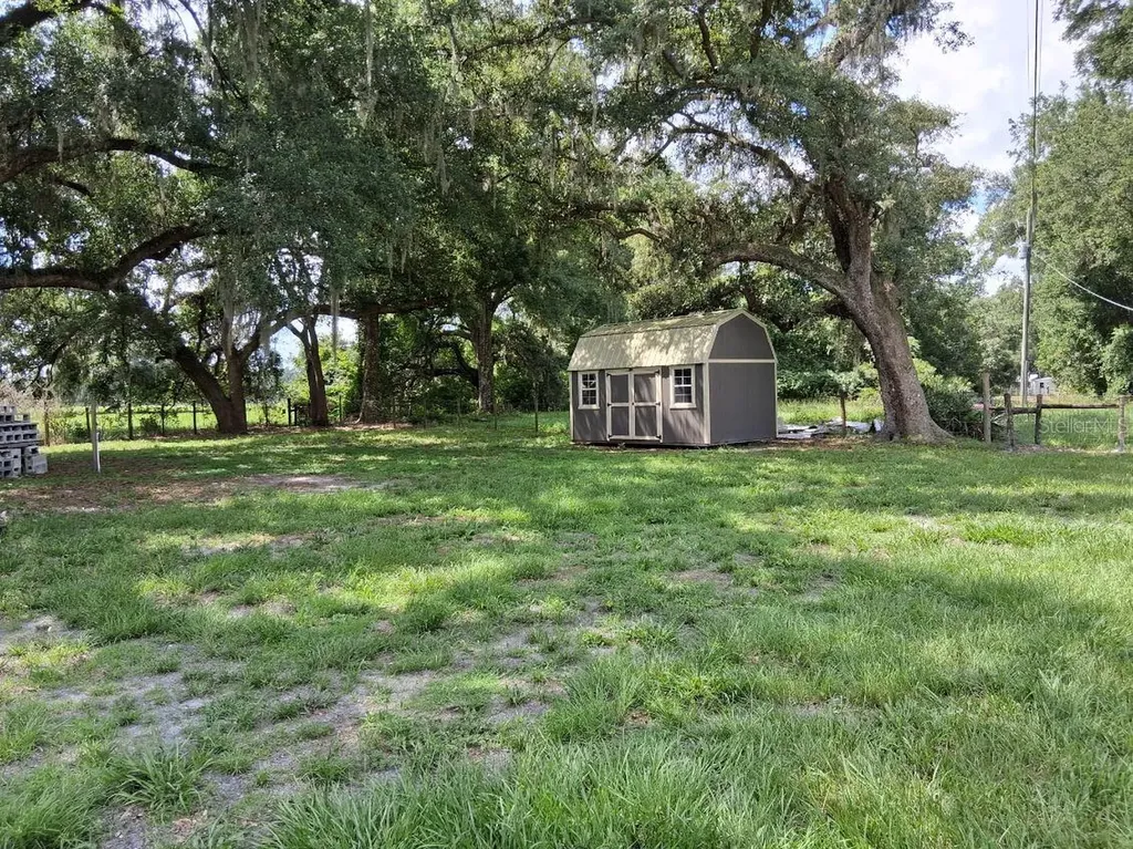 10628 Cr 771 Webster FL 33597