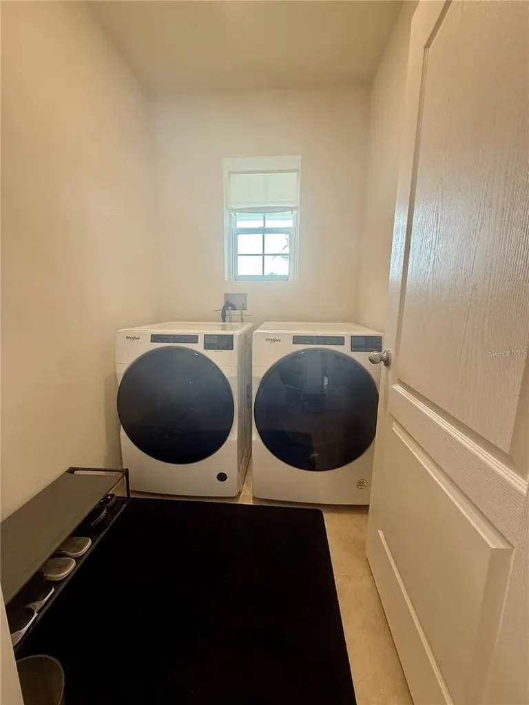 463 Liu Lane Deland FL 32724
