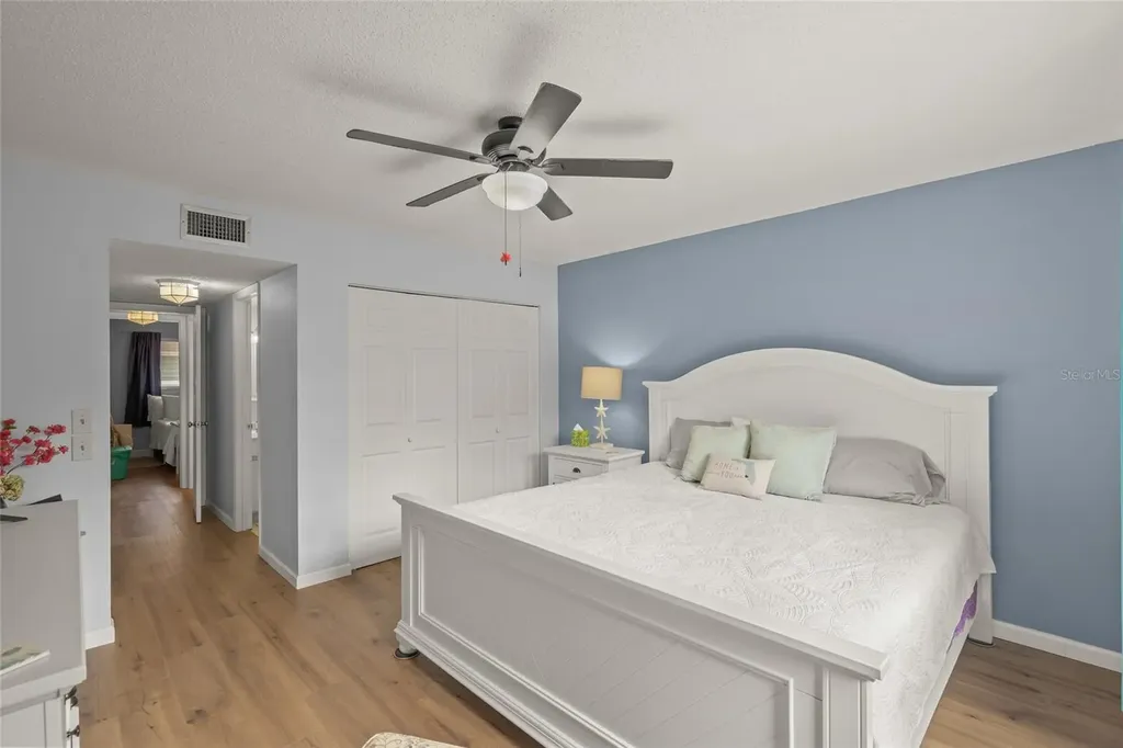 1310 Glen Oaks Drive E Sarasota FL 34232