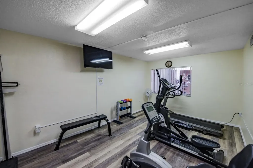 1310 Glen Oaks Drive E Sarasota FL 34232