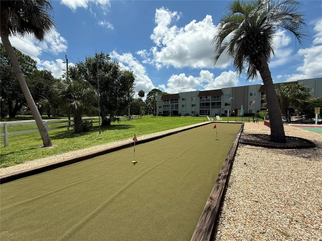 1310 Glen Oaks Drive E Sarasota FL 34232