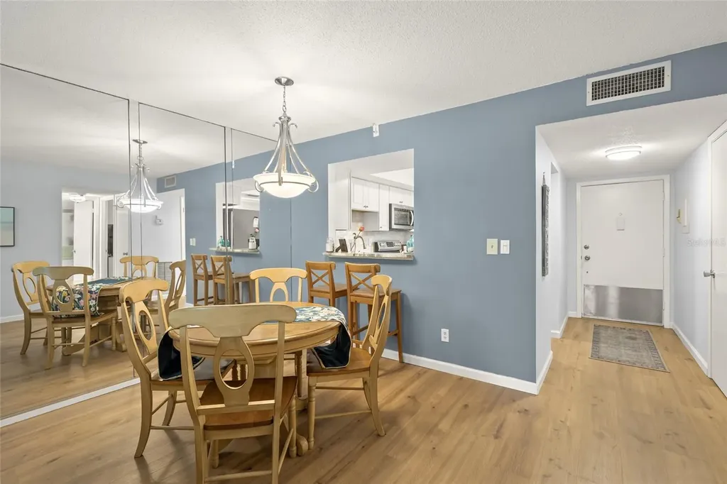 1310 Glen Oaks Drive E Sarasota FL 34232
