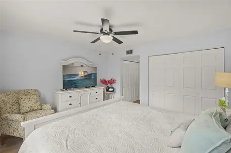 1310 Glen Oaks Drive E Sarasota FL 34232