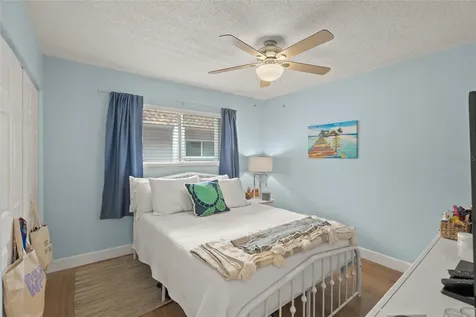 1310 Glen Oaks Drive E Sarasota FL 34232