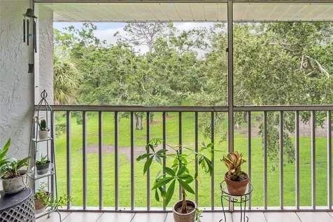 1310 Glen Oaks Drive E Sarasota FL 34232