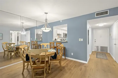 1310 Glen Oaks Drive E Sarasota FL 34232