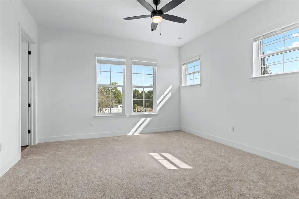 3812 Fern Hollow Place Tampa FL 33614
