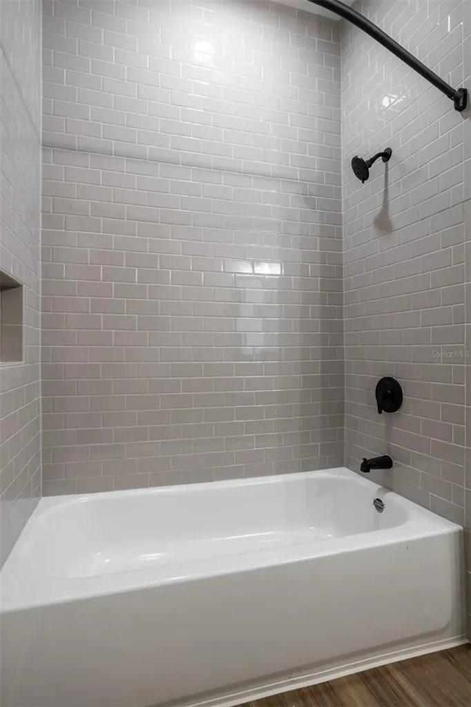 3812 Fern Hollow Place Tampa FL 33614
