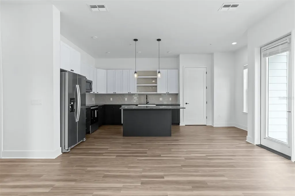 3812 Fern Hollow Place Tampa FL 33614