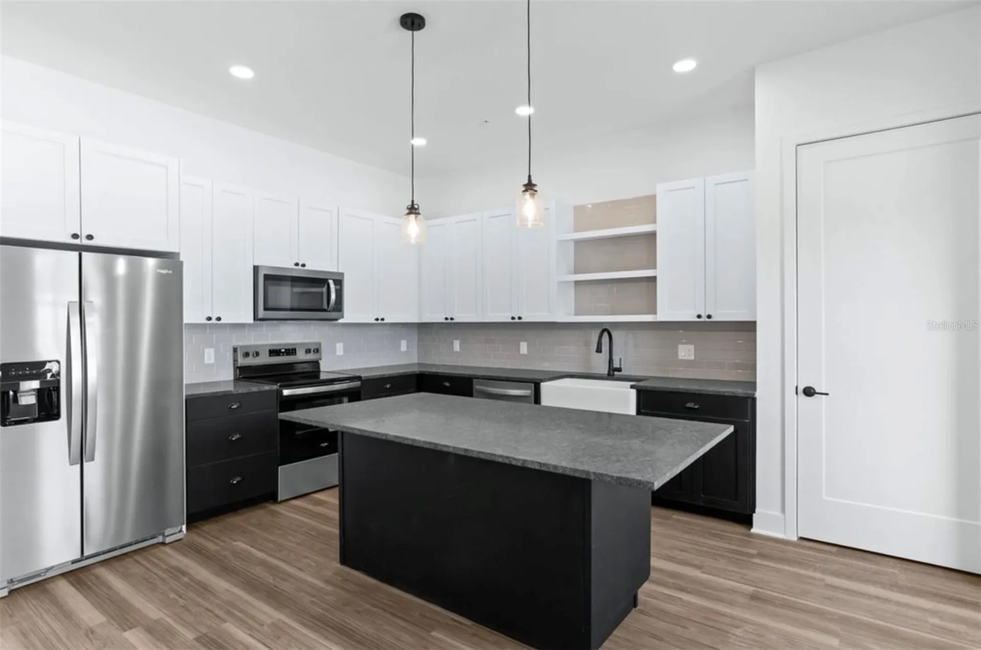 3812 Fern Hollow Place Tampa FL 33614
