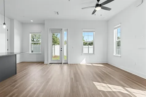 3812 Fern Hollow Place Tampa FL 33614