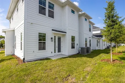 3812 Fern Hollow Place Tampa FL 33614