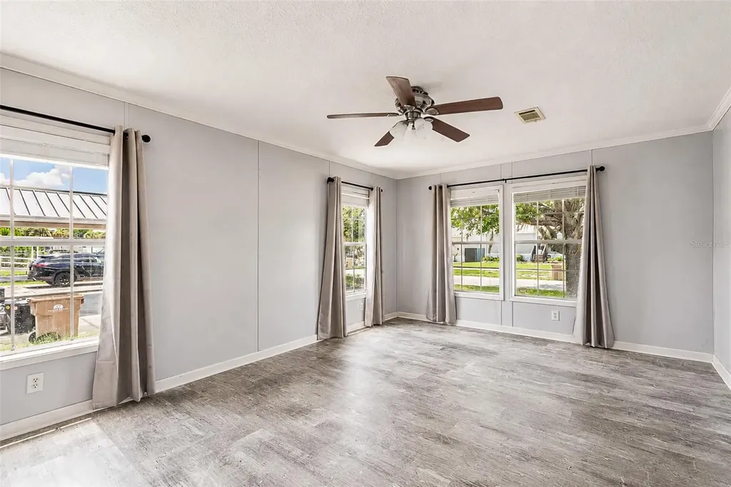 35201 Forest Lake Road Leesburg FL 34788