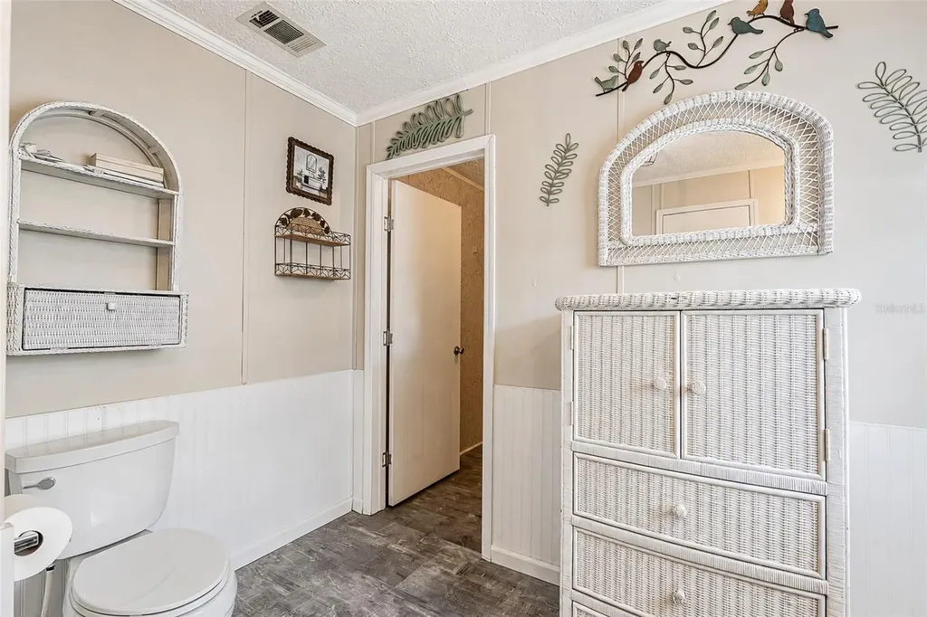 35201 Forest Lake Road Leesburg FL 34788