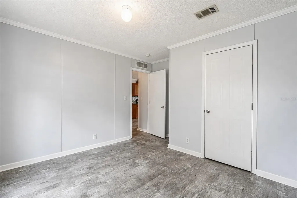 35201 Forest Lake Road Leesburg FL 34788
