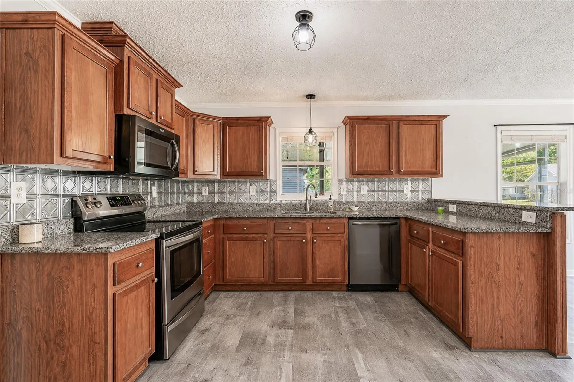 35201 Forest Lake Road Leesburg FL 34788