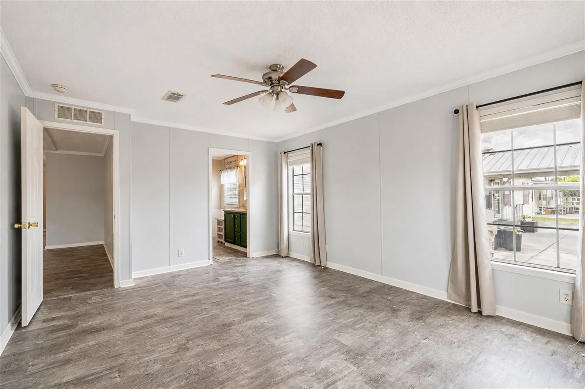 35201 Forest Lake Road Leesburg FL 34788