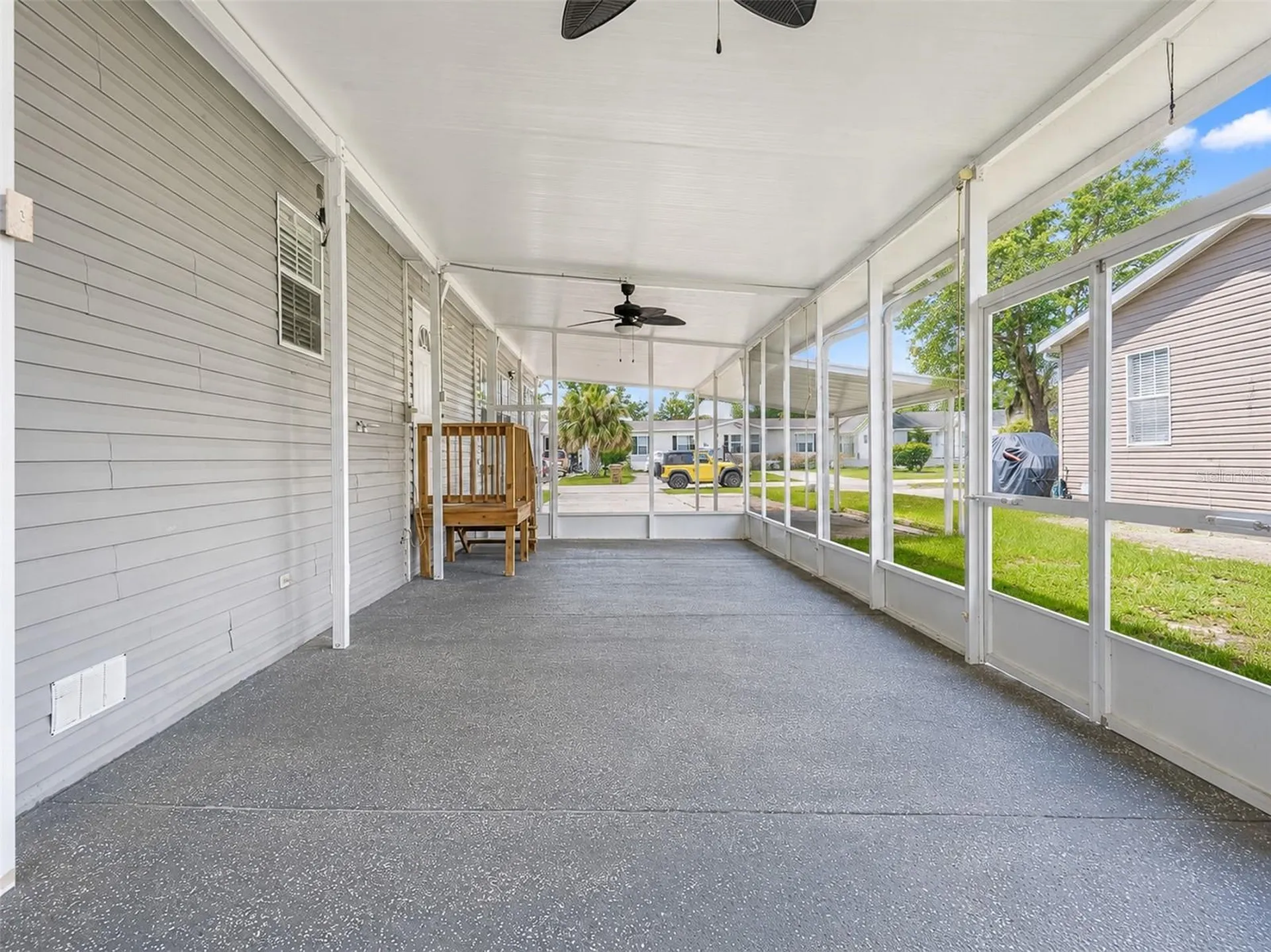 35201 Forest Lake Road Leesburg FL 34788