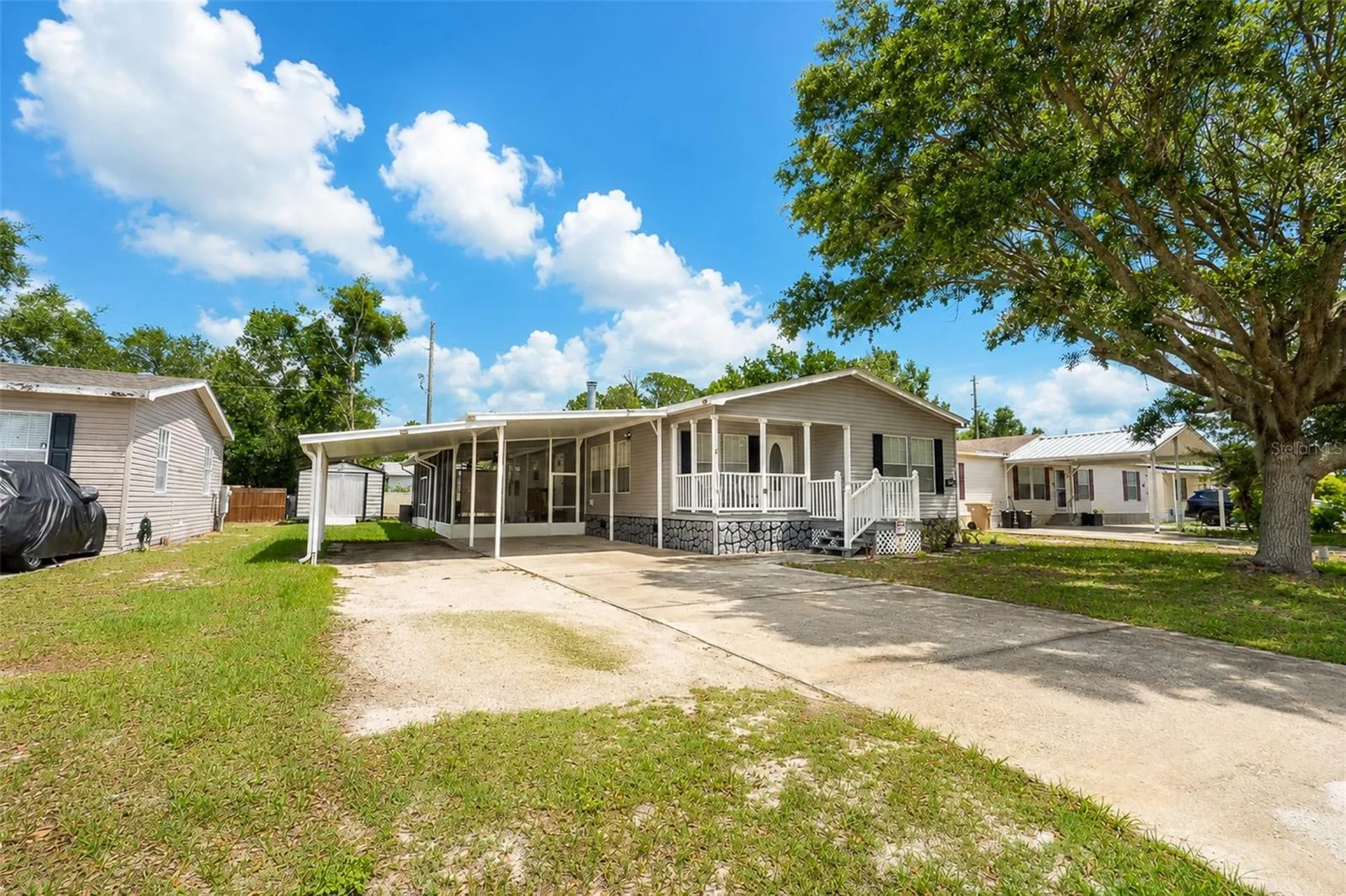 35201 Forest Lake Road Leesburg FL 34788