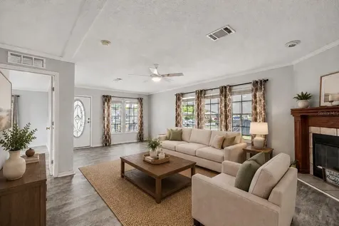 35201 Forest Lake Road Leesburg FL 34788