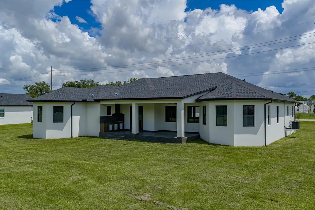 14080 Sydney Road Dover FL 33527