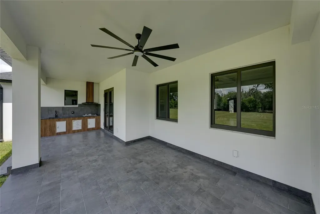 14080 Sydney Road Dover FL 33527