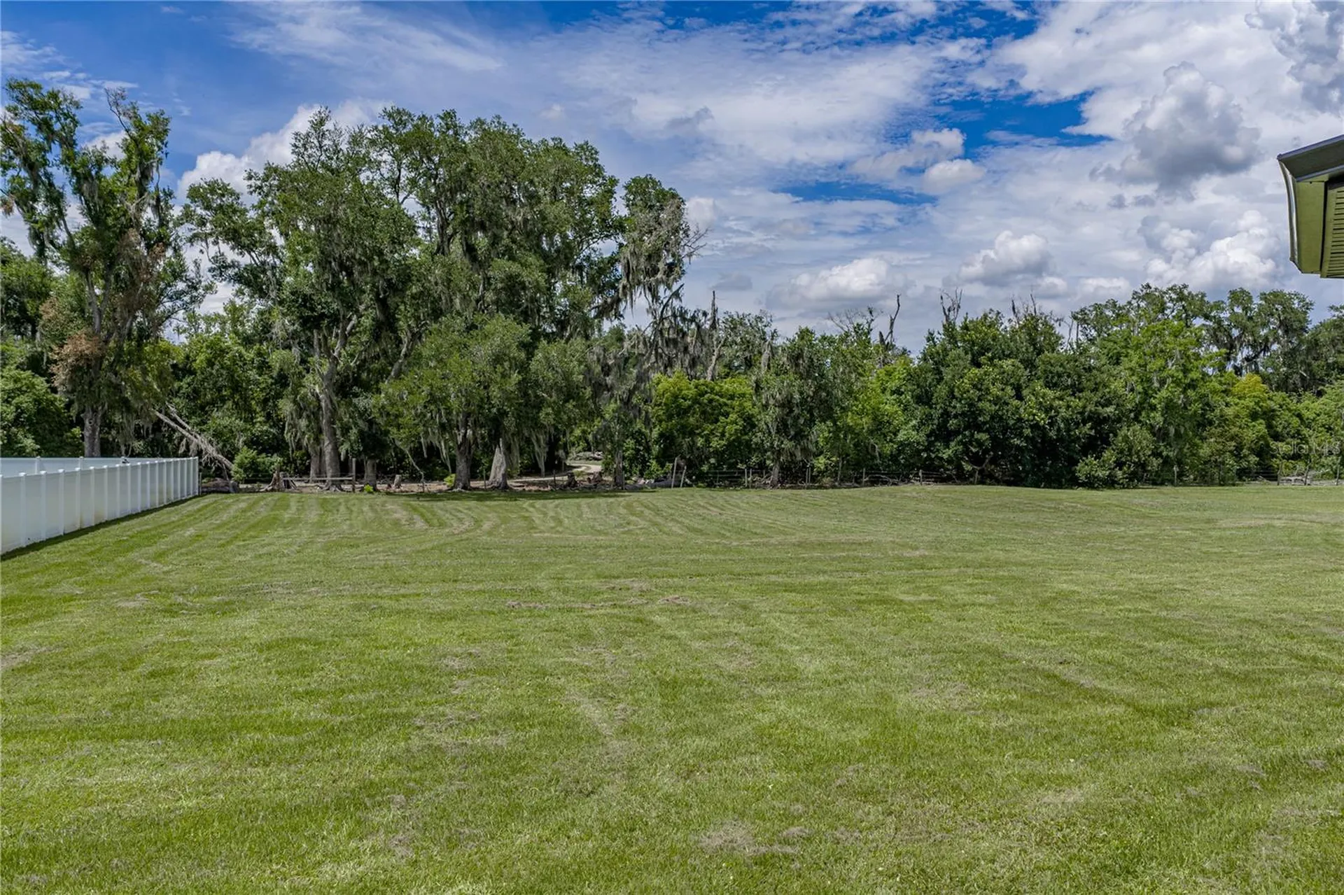 14080 Sydney Road Dover FL 33527