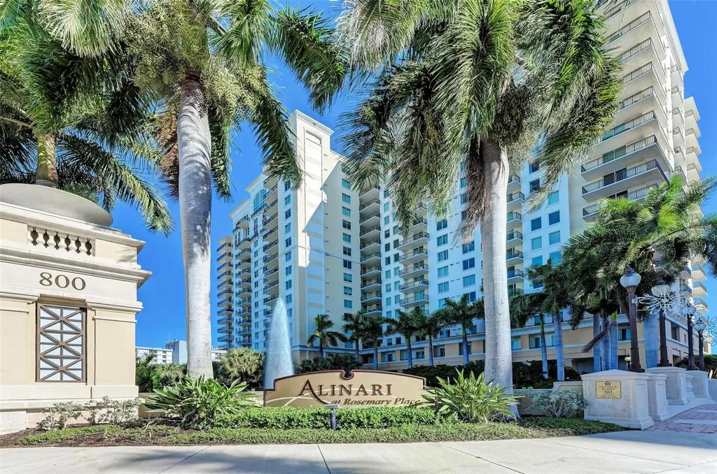 800 N Tamiami Trail Sarasota FL 34236