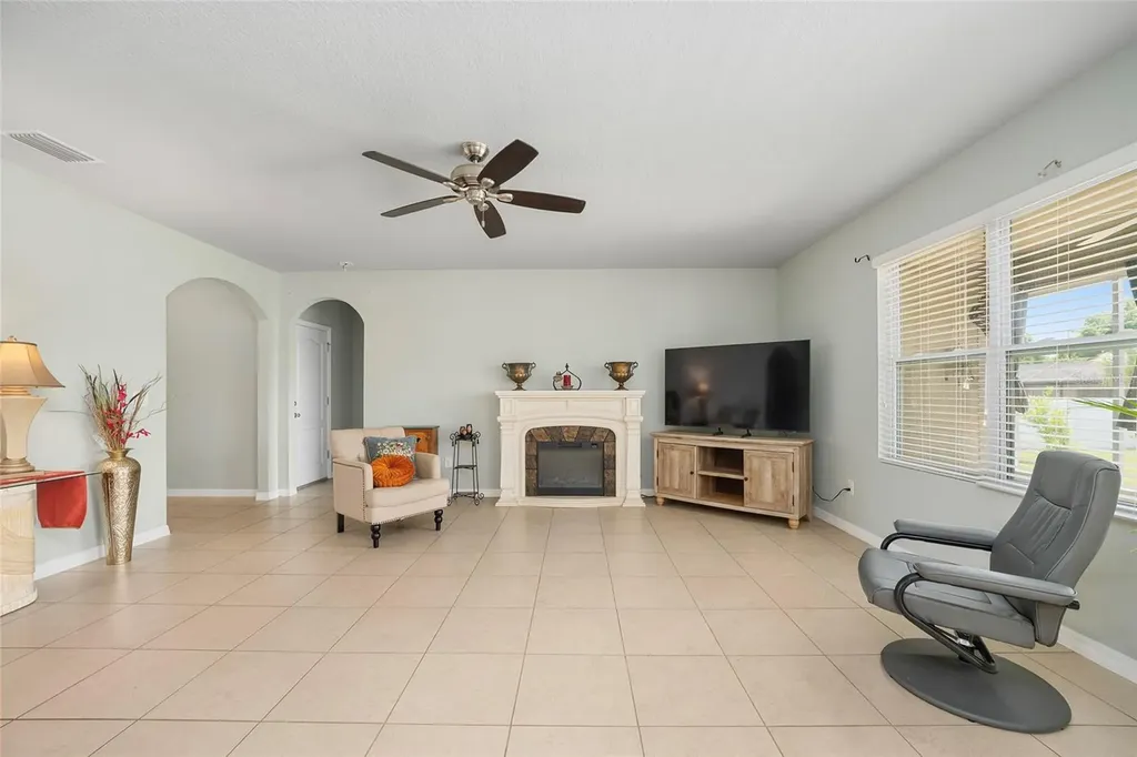 6742 SW 64th Avenue Ocala FL 34476