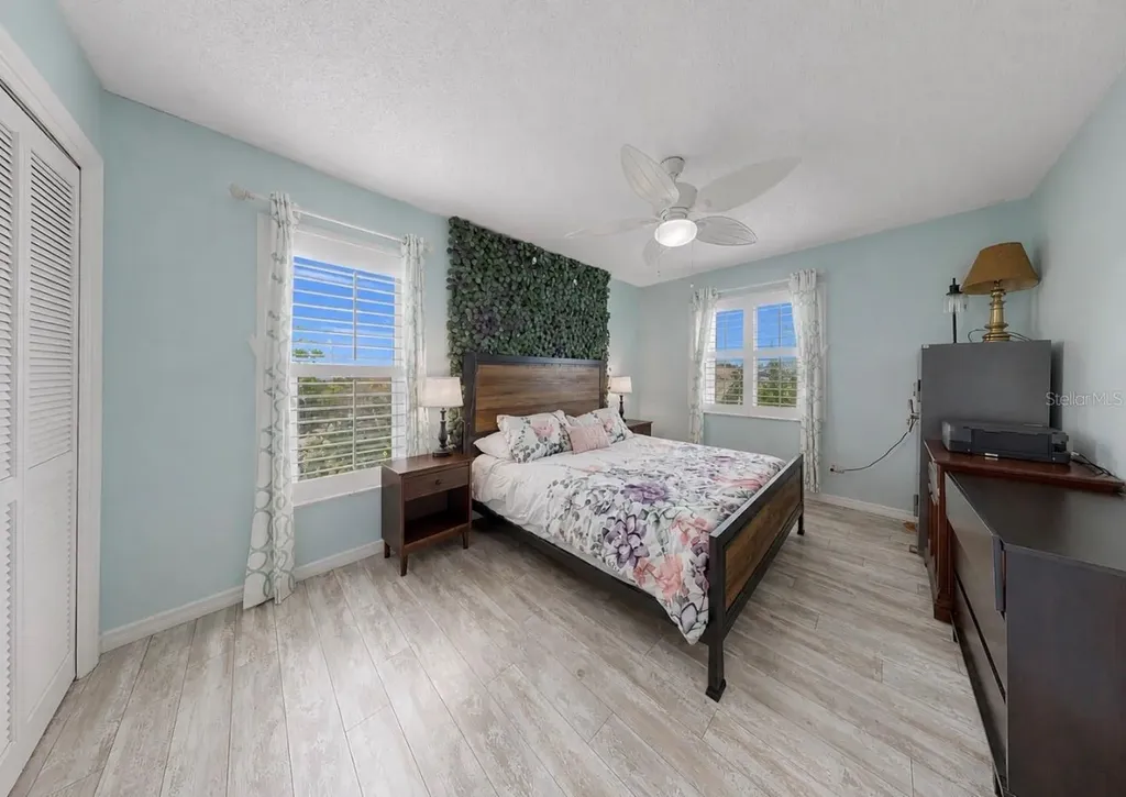 2027 New Bedford Drive Sun City Center FL 33573