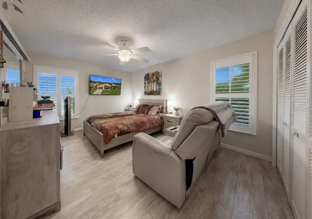 2027 New Bedford Drive Sun City Center FL 33573