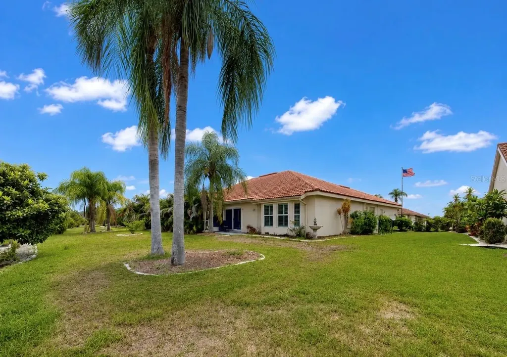 2027 New Bedford Drive Sun City Center FL 33573