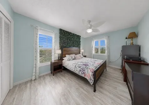 2027 New Bedford Drive Sun City Center FL 33573