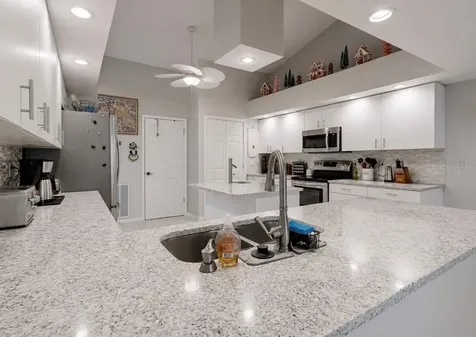 2027 New Bedford Drive Sun City Center FL 33573