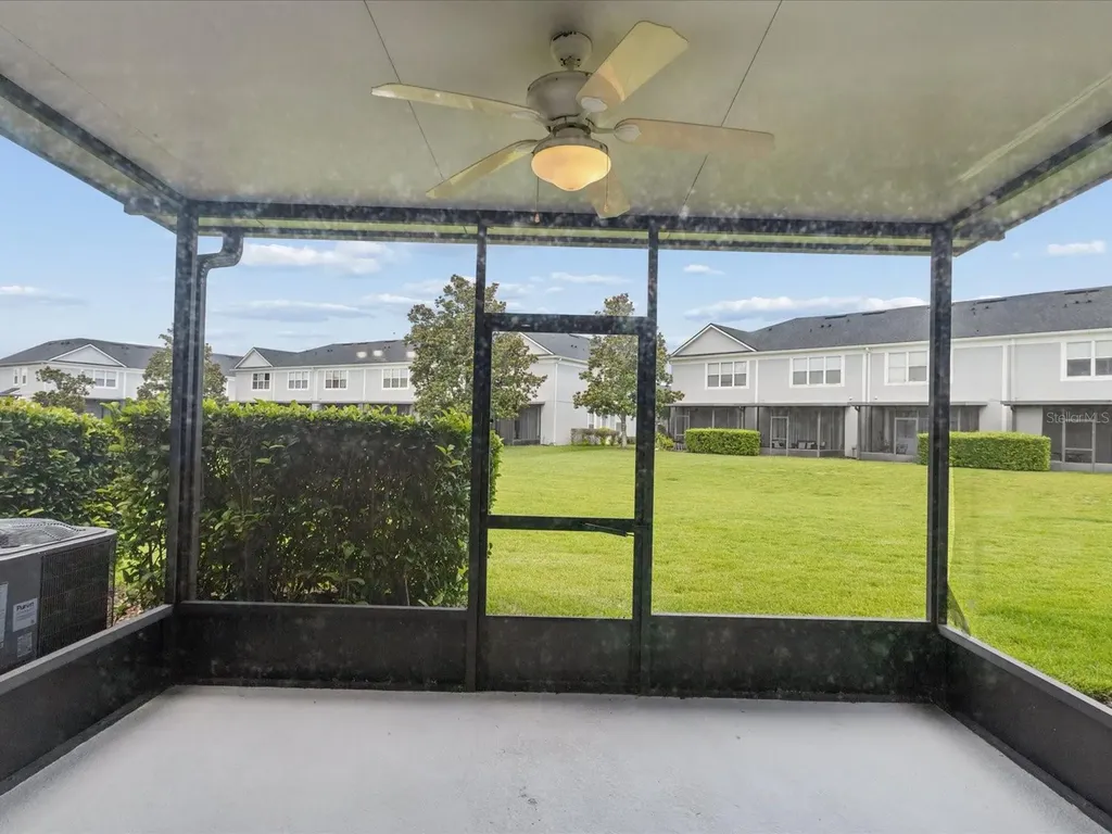 1055 Rock Harbor Avenue Orlando FL 32828