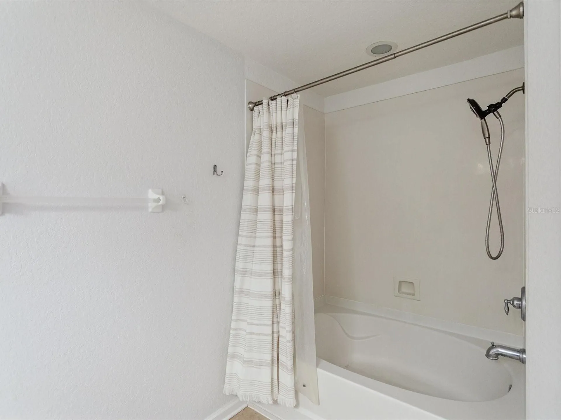 1055 Rock Harbor Avenue Orlando FL 32828